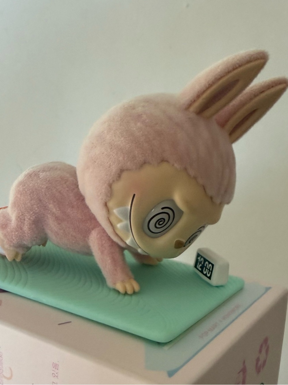 The Monsters Ab Roller Lazy Yoga Figurine